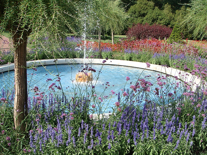 179 Longwood Gardens [2008 August 23].JPG - Longwood Gardens in Pennsylvania